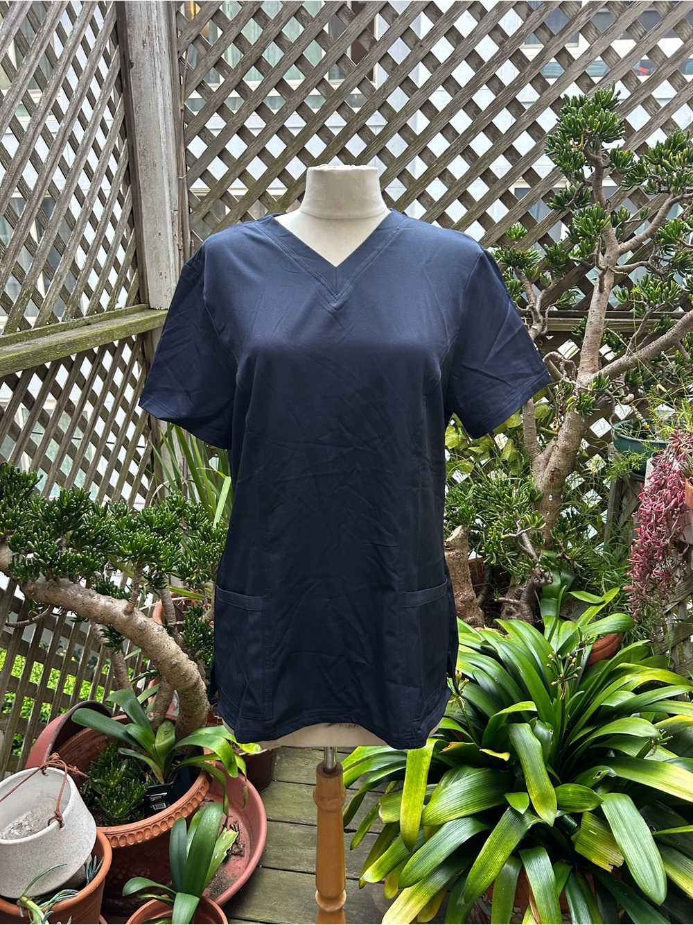 Women’s V-Neck Scrub Top - Navy